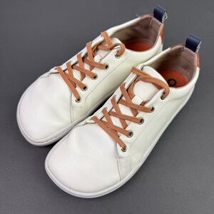 Women's White and Tan Athletic Shoes